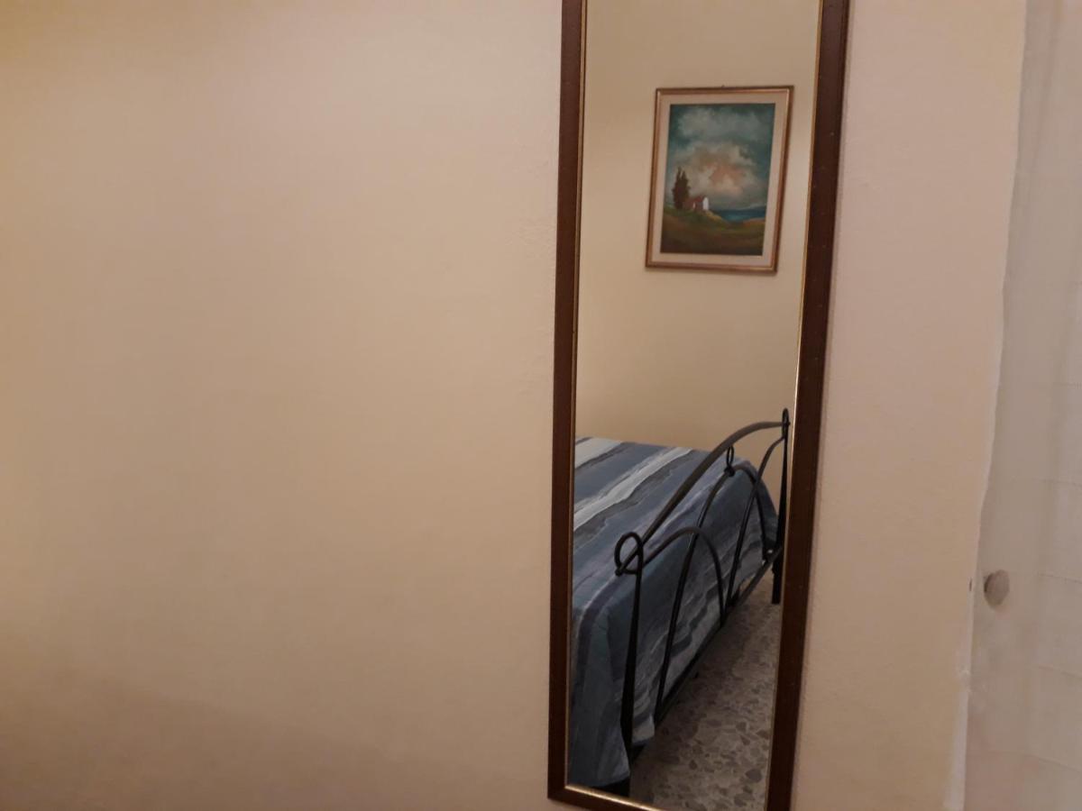 卡斯特尔萨多L'Antico Faro住宿加早餐旅馆 外观 照片